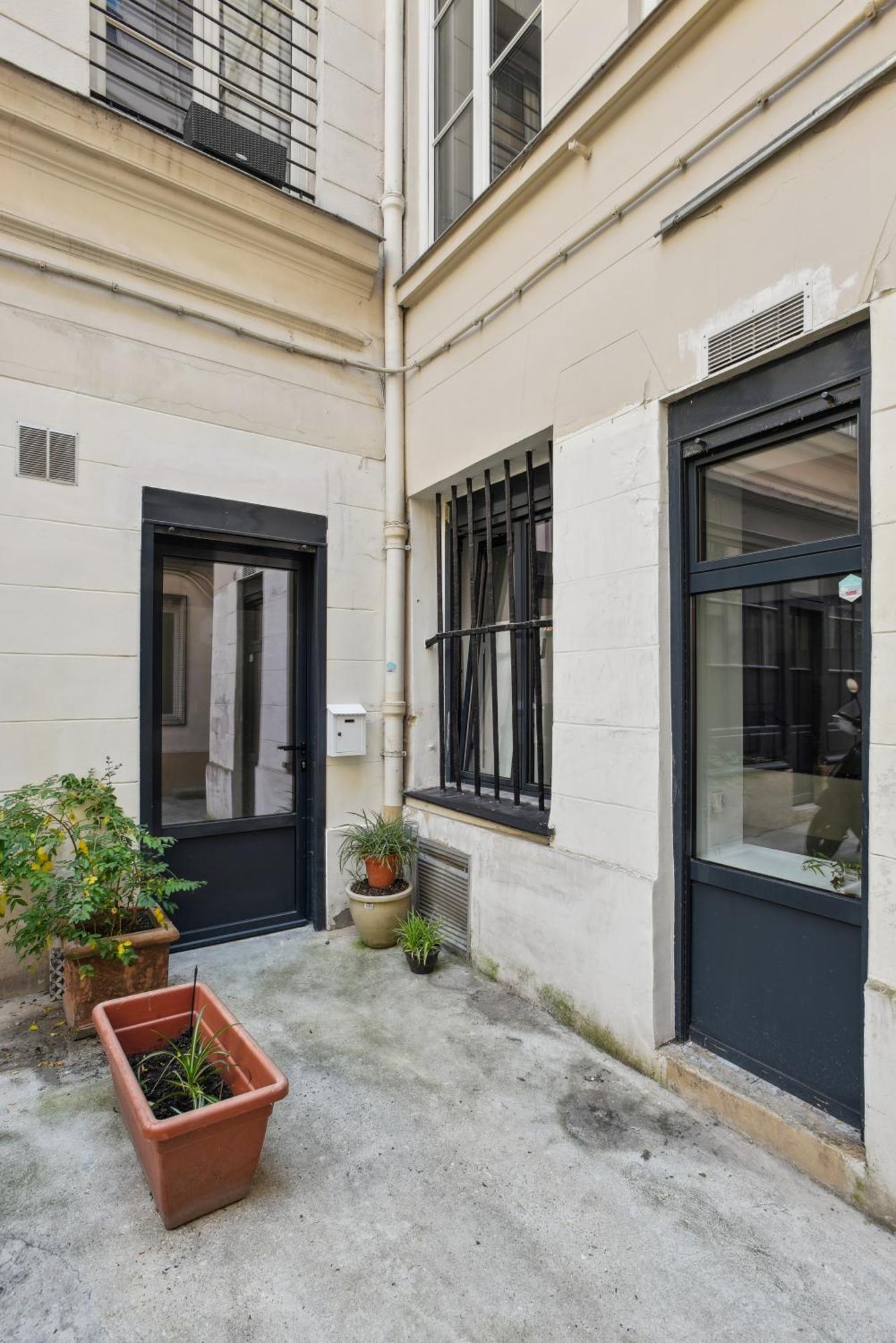Beau 3 Pieces Rue Poissonniere Daire Paris Dış mekan fotoğraf